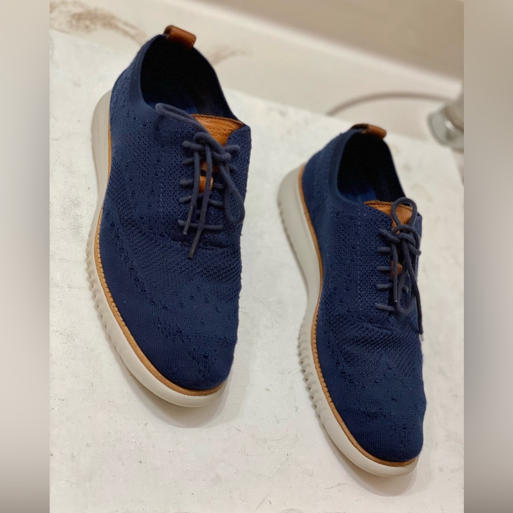 Cole HAAN Zerogrand Stitchlite Oxford men’s size 8M in excellent condition.